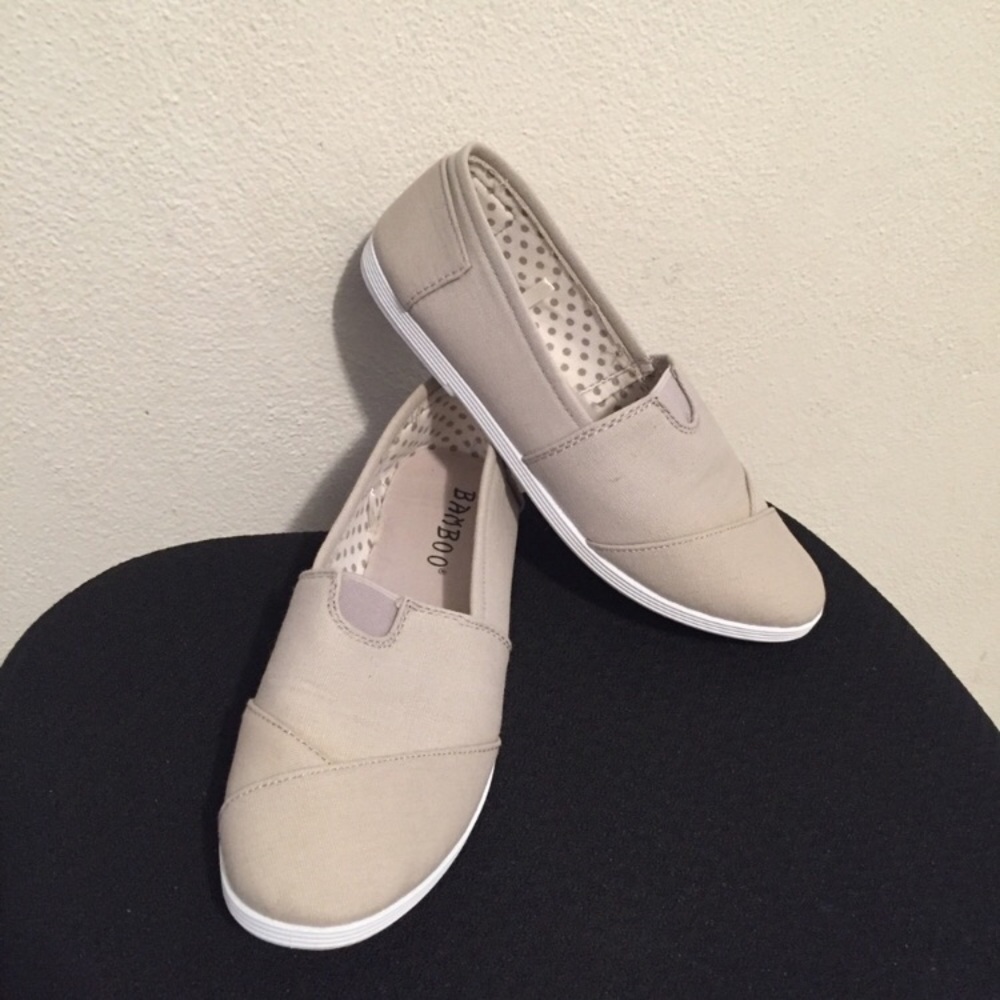 Bamboo Grey Slip-On Shoes Size 6